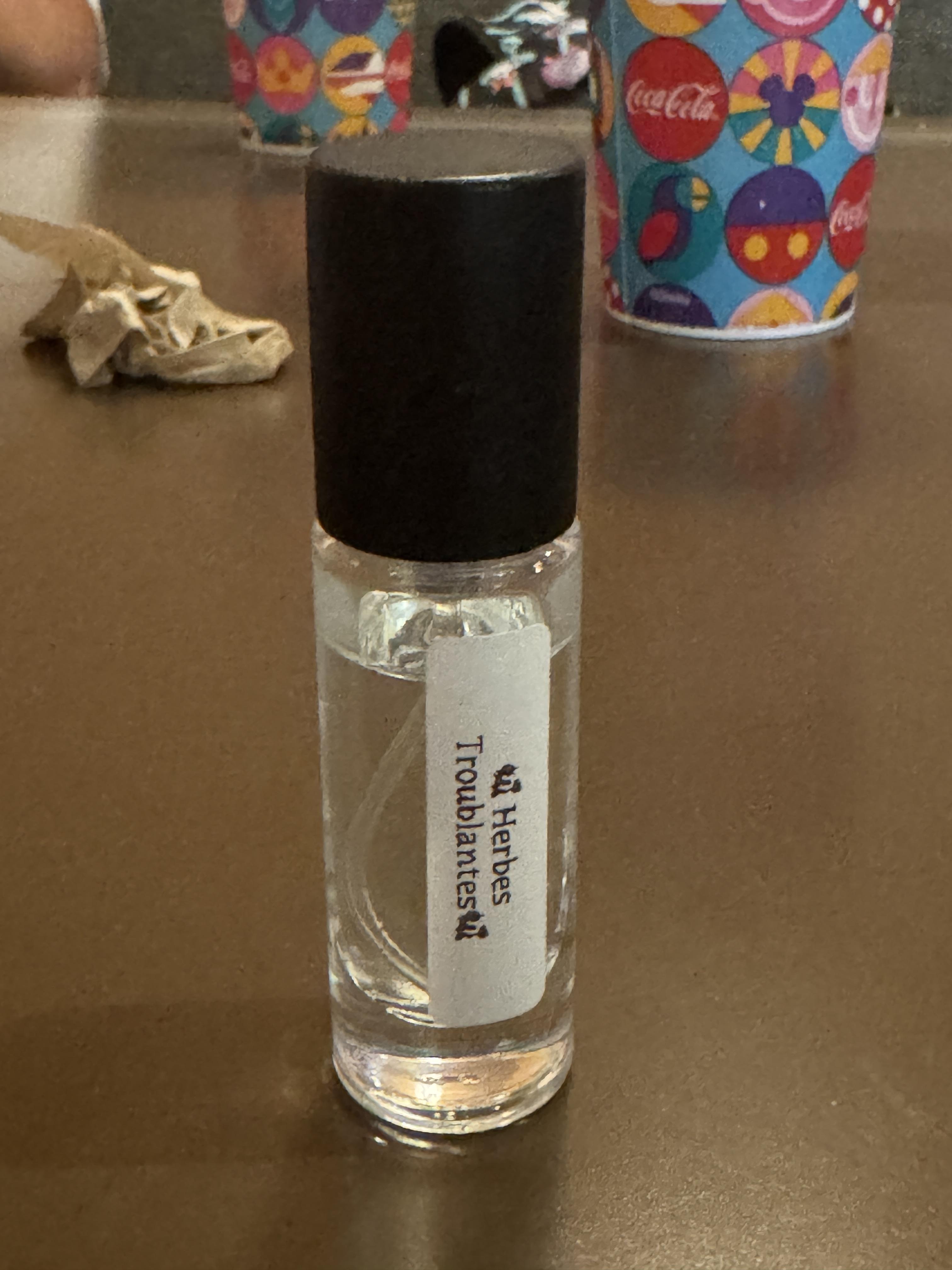 Herbes Troublantes Guerlain perfume