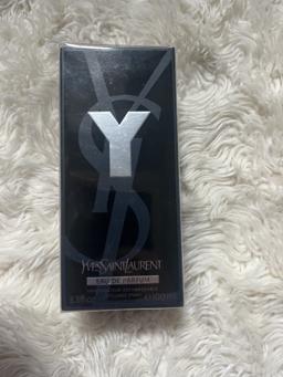 Yves Saint Laurent Y Eau de Parfum New With Packaging thumbnail 1