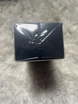 Yves Saint Laurent Y Eau de Parfum New With Packaging thumbnail 3