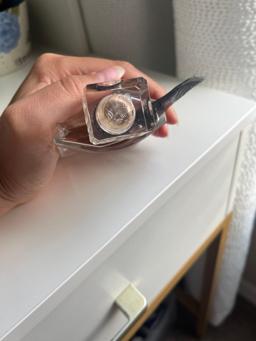 Lancôme La Vie est Belle L'Elixir Preowned Without Packaging thumbnail 2