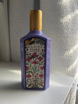 Gucci Flora Gorgeous Magnolia Preowned Without Packaging thumbnail 1