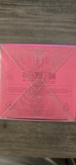 Valentino Donna Born In Roma New With Packaging thumbnail 3