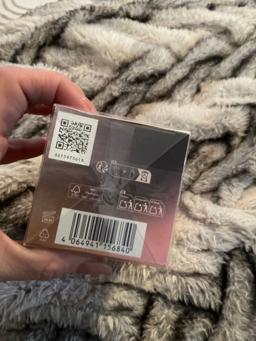 Kylie Cosmetics Cosmic 2.0 New With Packaging thumbnail 2