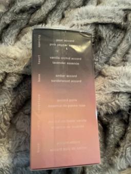 Kylie Cosmetics Cosmic 2.0 New With Packaging thumbnail 3