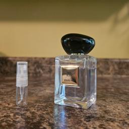 Giorgio Armani Iris Bleu Decant thumbnail 1